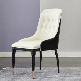 Le cuir confortable dinant des chaises avec des jambes en métal a adapté la taille/couleur aux besoins du client