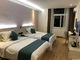 Les meubles de chambre à coucher de chambre d'amis/hôtel placent le bois solide à la mode matériel